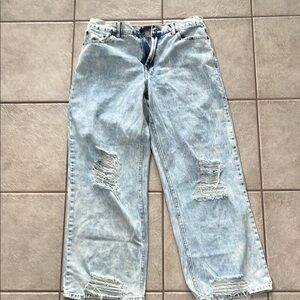 Light Blue Distressed Jeans BBJ size 11/30